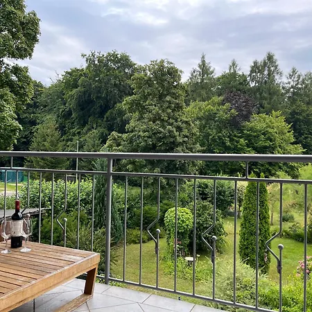 아파트 Gemuetliche 90qm Am Waldrand